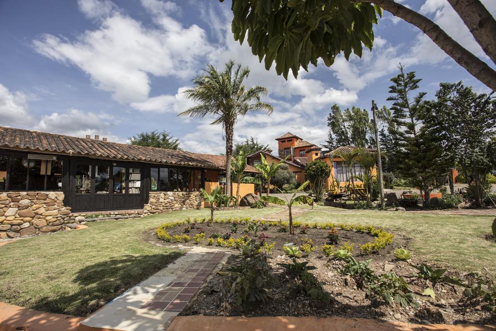 Hacienda Flamingo